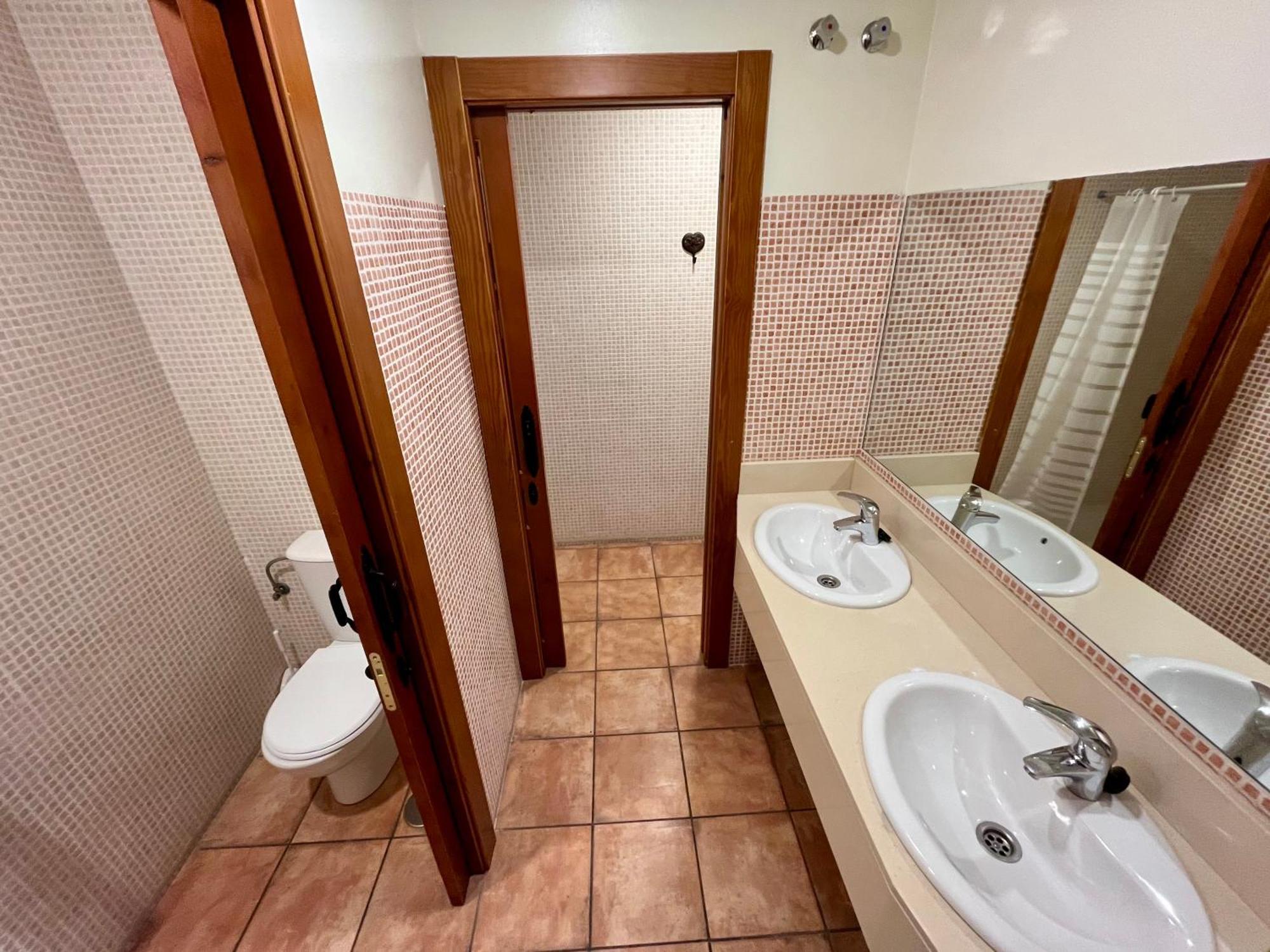 Aparthotel Lotila Flats Cuirgu à Felechosa Extérieur photo
