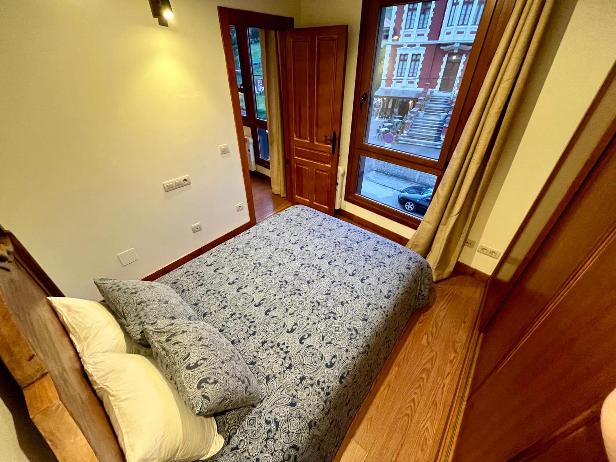 Aparthotel Lotila Flats Cuirgu à Felechosa Extérieur photo